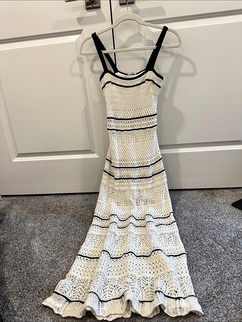 Abercrombie & Fitch Knit Maxi Dress in Cream & Black Size XS NWT